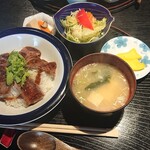 季節の風 蔵 - カルビ丼