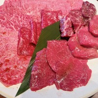 焼肉うしごろ 新宿三丁目店 - 
