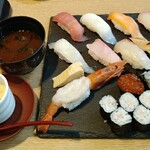 Uozake Sushidokoro Sushiyama - 