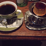 モトマチ喫茶 - ブレンドコーヒーと自家製カスタードプリン