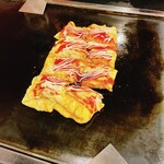 Okonomiyaki Tsuruya - とんぺい700円　チーズトッピング➕350円