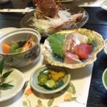 Yamatoan Kuroishi - 伊勢海老のお造りに娘は感動していました。魚のフライもＧＯＯD!　充実した定食でした。