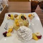 Hawaiian Cafe Mahou No Pankeki - ホイップもふわふわ