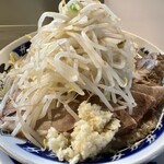 ラーメン 大 - らーめん並（850円）＋チャーシュー（200円）＋玉ねぎ（100円）＋味付卵（100円）、ニンニクコール