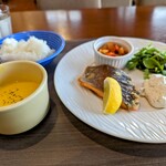 ドゥース ヌッカ - 南阿蘇産ニジマスのムニエル〜レモンバーブソース〜