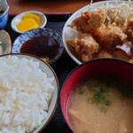 お食事処 さかえ亭 - とり天定食でしたー。ご飯は普通でも充分かと。