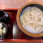 めん処釜文 - 料理写真:釜揚げうどん(¥900)