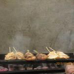 地鶏串焼Take Gu shi - 真中はシイタケです
