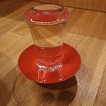 浅草 とりひろ - 日本酒 升ではなく盃を敷いていました