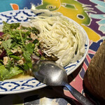 アユタヤ - ラープガイとカオニャオ