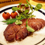 ・Hida beef (A5) Misuji Steak with truffle salt