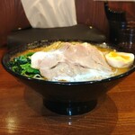 Yokohamaiekeiramem menya kagerou - 味噌とんこつラーメン　大盛