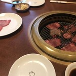 鉄板焼と焼肉の店のり - 網はこまめに変えていただけます