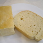 ビオディナミコ - フォカッチャとパーネ・トスカ―ノ