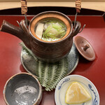 Akasaka Kikunoi - 昼懐石１５７３０円。鱧と松茸の土瓶蒸し。香り良く、旨味もしっかりした土瓶蒸しです。