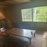 ツキコヤ - 玄関横は茶室の名残のあるお部屋