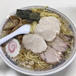 花岡食堂 - 肉そば(チャーシュー麺) 大盛り