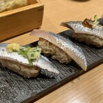 鮨・酒・肴 杉玉 - 北海道産さんま　食べ比べ三貫