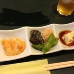 神馬 - お通し三種　ハイレベル