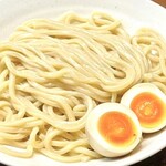 Tsukemen Ichirin - つけ麺・中盛り(麺300g)の味玉トッピング