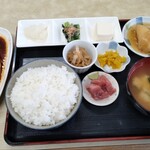 信栄食堂 - サバ味噌定食