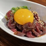 炭火焼肉 ホルモン にく式 - 