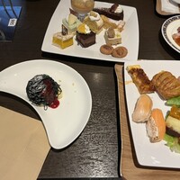 リュクス ダイニング ハプナ - 