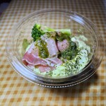 セブンイレブン - 料理写真:生ハムとバジルのポテトサラダ