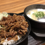 カルビ丼とスン豆腐専門店 韓丼 - 