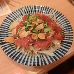 肉豆冨とレモンサワー 大衆食堂 安べゑ - 鯨のカルパッチョ