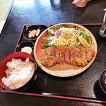 Shokujidokoro Aduma - 牛かつ定食