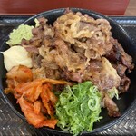カルビ丼とスン豆腐専門店 韓丼 - キムチカルビ丼(大盛)