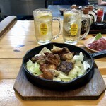 海鮮うまいもんや 浜海道 - もも肉の鉄板焼き