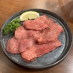 本格大衆焼肉 飯田屋 - 