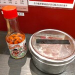 ラーメン大至 - 島とうがらしと紅生姜