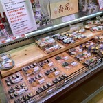 アスタラビスタ - 魚屋さんの寿司コーナー