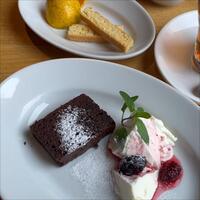 アダッキオ - 本日のドルチェ２種盛り(ランチコース)