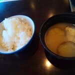 やみぞ - ご飯は夕飯の時の方が柔らかめだった