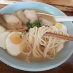 三平ラーメン・やき鳥 - 