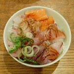 ディオ - 海鮮丼を作りました。とっても美味しかった!(^^)! 大満足です。(2023.10.10)