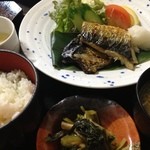 村上水産 鮮魚部 - 塩サバ定食650円