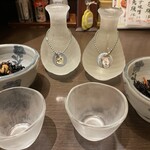 Yasubee - お通しと日本酒