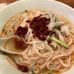 ベトナムちゃん - 牛肉フォーに　味変! 辛味乗せ