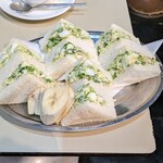 門 - サンドイッチ￥350