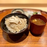 おにく 花柳 - ◆松茸ご飯
      ☆和牛時雨煮
      ☆香の物
      ☆留碗　