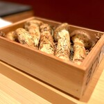 おにく 花柳 - ◎山梨産の松茸を用意してくれた！