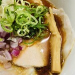 中華そば 上田製麺店 - 醤油は甘口です