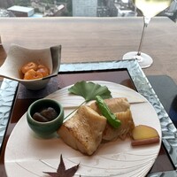 WASHOKU 蒼天  - メイン「鰈の柚庵焼きと海老チリソース」