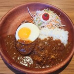 Bikkuri Donki - エッグカリーバーグディッシュ