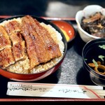 うなふじ支店 - うなぎ丼(特上)　2600円　大盛り　+50円
      半助　210円